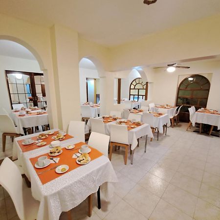 Hotel Provincia Trelew Eksteriør billede