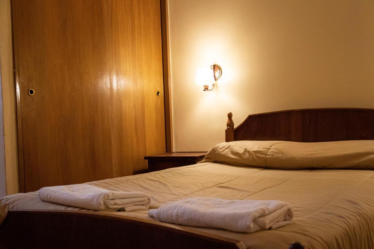 Hotel Provincia Trelew Eksteriør billede